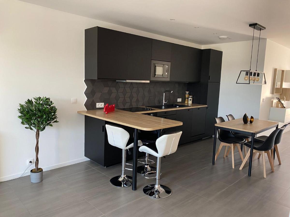 GOLD COCOON T3 74m2 proche centre ville Villejust Esterno foto